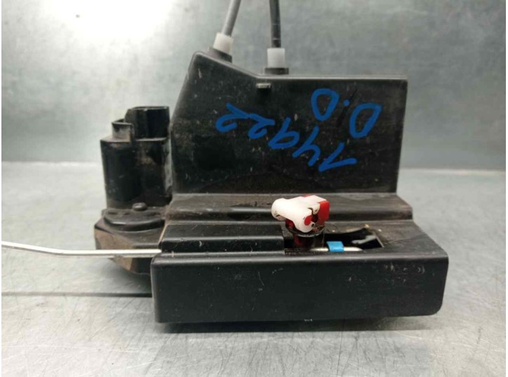 Recambio de cerradura puerta delantera derecha para ssangyong kyron 2.0 referencia OEM IAM 7122009003 5 PINES 5 PUERTAS