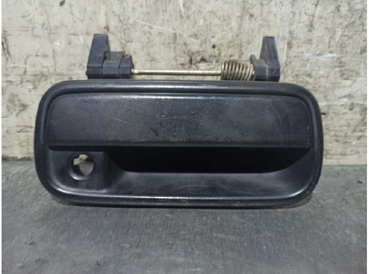 Replacement left lateral exterior handle for Toyota 4-Runner (N13) 3.0 12V CAT OEM IAM reference 