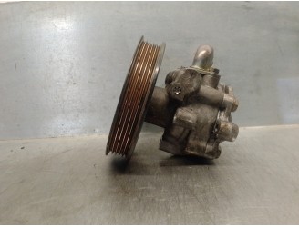 Recambio de bomba servodireccion para audi a4 berlina (b5) 1.8 20v turbo referencia OEM IAM 8D0145156L KV18002 KYB