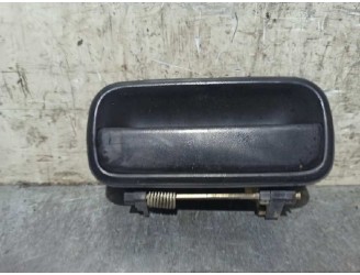 FRONT RIGHT EXTERIOR DOOR HANDLE 
