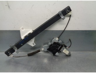 Recambio de elevalunas trasero izquierdo para ssangyong kyron 2.0 referencia OEM IAM 7333008000  5 PUERTAS