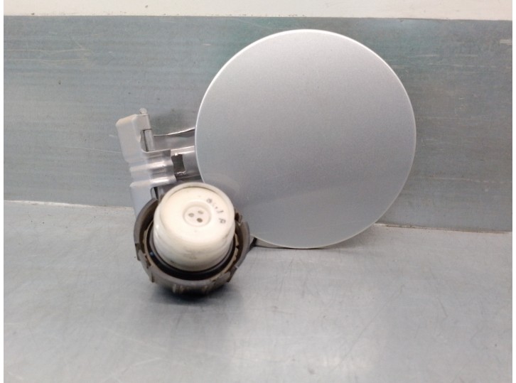 Recambio de tapa exterior combustible para mitsubishi lancer berlina (cy0) inform referencia OEM IAM 5940A088  