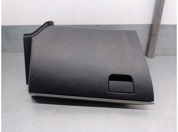 Recambio de guantera para mazda 3 lim. (bl) 1.6 16v cat referencia OEM IAM BBM464161 BBM464111 