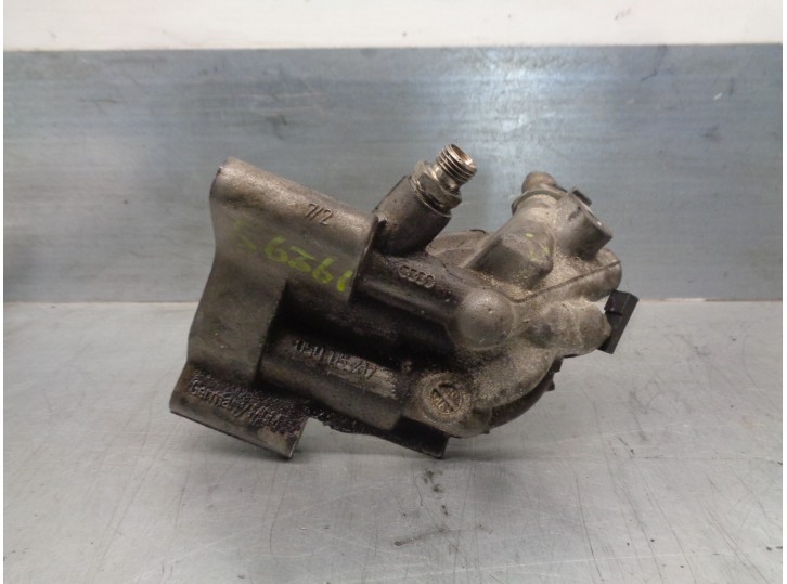 Recambio de soporte filtro aceite para audi a4 berlina (b5) 1.8 20v turbo referencia OEM IAM 050115417 
