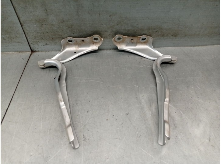 Recambio de bisagra capot para skoda rapid spaceback (nh1) 1.4 tdi referencia OEM IAM 5JA823301A 5JA823302A 