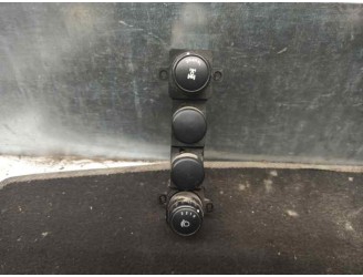 Recambio de mandos salpicadero para ssangyong actyon sports 2.0 td cat referencia OEM IAM 8530132540 