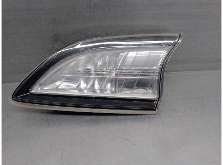 Recambio de piloto trasero derecho para mazda 3 lim. (bl) 1.6 16v cat referencia OEM IAM BBN7513F0 DE PORTON 5 PUERTAS