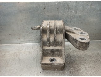 Recambio de soporte motor derecho para opel vectra c berlina 1.8 16v cat (z 18 xe / 2h9) referencia OEM IAM 5684087 
