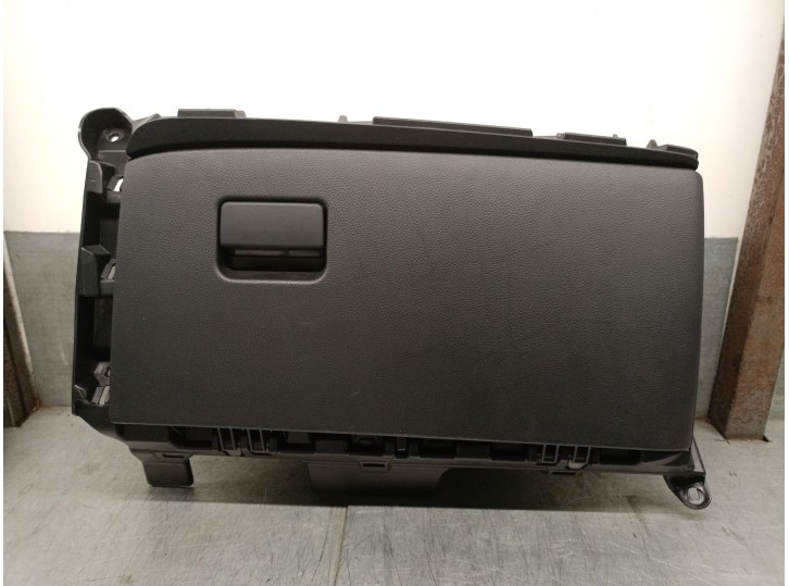 Recambio de guantera para toyota yaris (_p21_, _pa1_, _ph1_) 1.5 hybrid (mxph11) referencia OEM IAM 55550K0030 55550K0030C0 5555