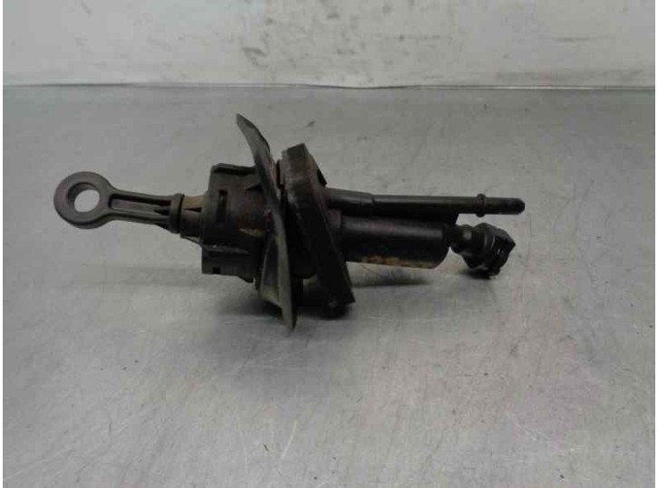 Recambio de bomba embrague para ford mondeo sportbreak (ca2) 1.8 tdci cat referencia OEM IAM 6G917A543AC  