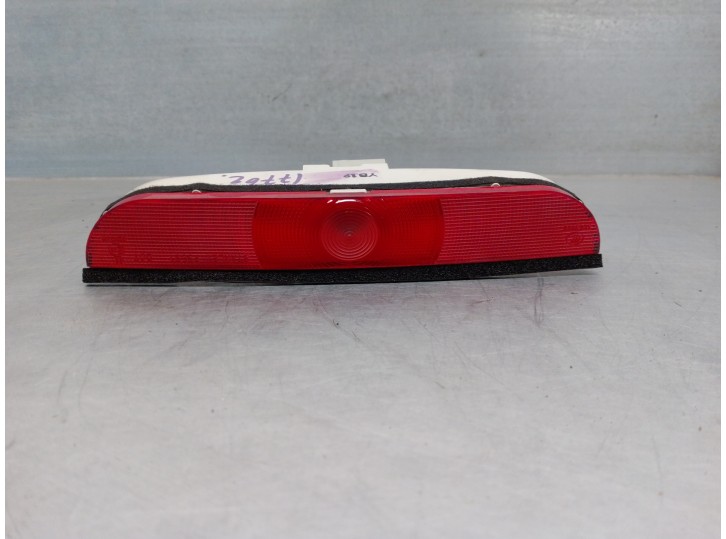 Recambio de luz central de freno para mazda 3 lim. (bl) 1.6 16v cat referencia OEM IAM P3591 