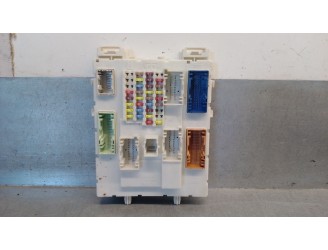 Replacement relay / fuse box for Ford Focus III Turnier 1.5 TDCi OEM IAM reference F1FT14014 