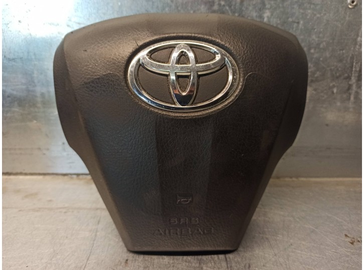Replacement front left airbag for Toyota Auris 1.8 16V CAT OEM IAM reference 4513002501 