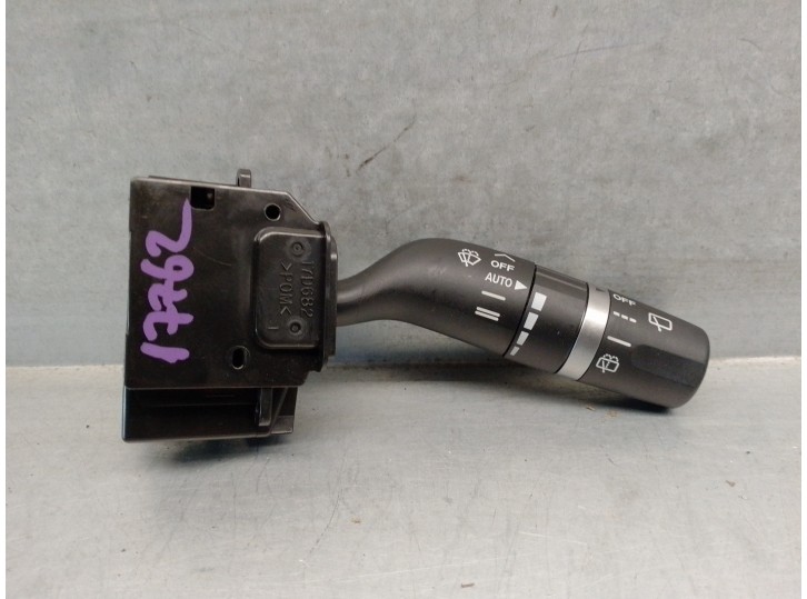 Recambio de mando limpia para mazda 3 lim. (bl) 1.6 16v cat referencia OEM IAM 17D682 