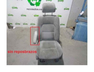 Recambio de asiento delantero izquierdo para kia carnival ii 2.5 v6 lx referencia OEM IAM  TELA GRIS 5 PUERTAS