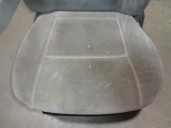 Recambio de asiento delantero izquierdo para kia carnival ii 2.5 v6 lx referencia OEM IAM TELA GRIS 5 PUERTAS