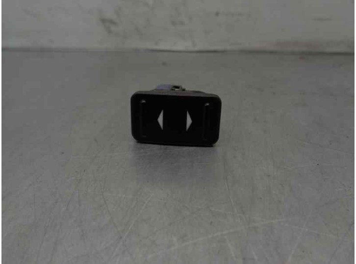 Recambio de mando elevalunas delantero derecho para ford mondeo sportbreak (ca2) 1.8 tdci cat referencia OEM IAM 6M2T14529AD 