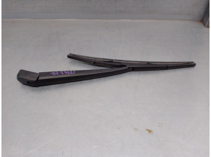 Replacement rear wiper arm for Mazda 3 lim. (BL) 1.6 16V cat OEM IAM reference L20667421 