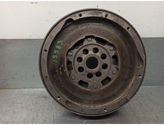 Recambio de volante motor para peugeot 407 st confort pack referencia OEM IAM 9676364880  LUK