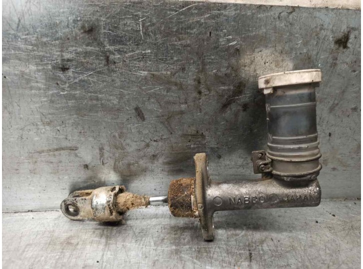 Recambio de bomba embrague para mitsubishi l 200 (k34t) 2.5 turbodiesel referencia OEM IAM 
