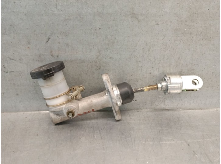 Recambio de bomba embrague para hyundai galloper ii (jk-01) 2.5 td intercooler referencia OEM IAM AM05  