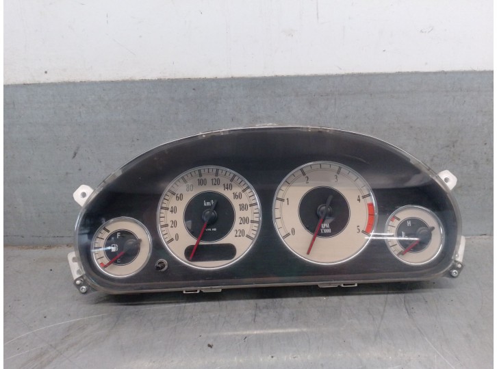 Recambio de cuadro instrumentos para chrysler voyager (rg) 2.5 crd grand voyager limited referencia OEM IAM P04685825AF 5017505A