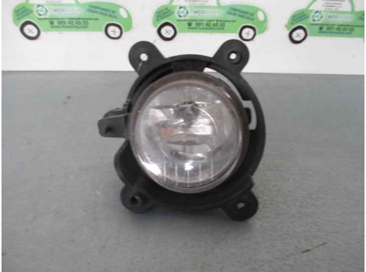 Recambio de faro antiniebla derecho para kia sorento 2.5 crdi referencia OEM IAM 922023E011  