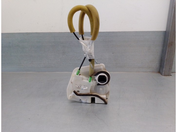 Replacement rear right door lock for Mazda 3 Lim. (BL) 1.6 16V CAT OEM IAM reference BBM472310 4 PINS 5 DOORS