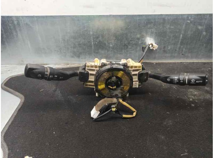 Recambio de mando luces para ssangyong actyon sports 2.0 td cat referencia OEM IAM 8591032440  