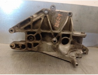 Replacement alternator bracket for Peugeot Bipper Tepee 1.3 16V HDi FAP OEM IAM reference 55221393 55221393 