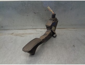 Recambio de potenciometro pedal para toyota auris 1.8 16v cat referencia OEM IAM 7811002012 02774849824 