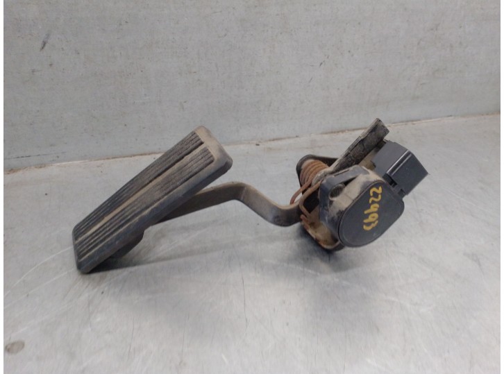 Replacement pedal potentiometer for Chrysler Voyager (RG) 2.5 CRD Grand Voyager Limited OEM IAM reference 04612742 