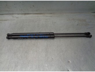 Recambio de amortiguadores maletero / porton para toyota auris 1.8 16v cat referencia OEM IAM 
