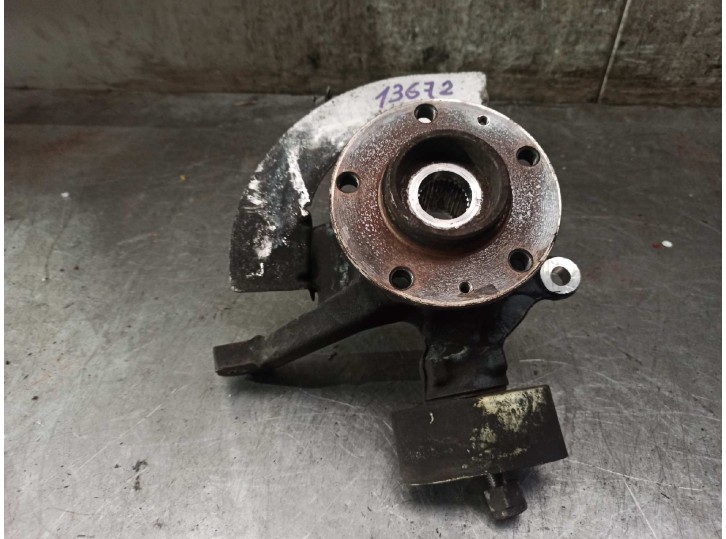 Recambio de mangueta delantera derecha para peugeot 605 2.1 turbodiesel referencia OEM IAM 
