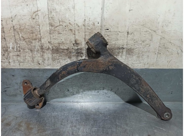 Recambio de brazo suspension inferior delantero izquierdo para peugeot 605 2.1 turbodiesel referencia OEM IAM 