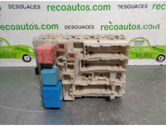 Recambio de caja reles / fusibles para toyota yaris (_p9_) 1.0 vvt-i (ksp90_) referencia OEM IAM 827300D290 326788J28 