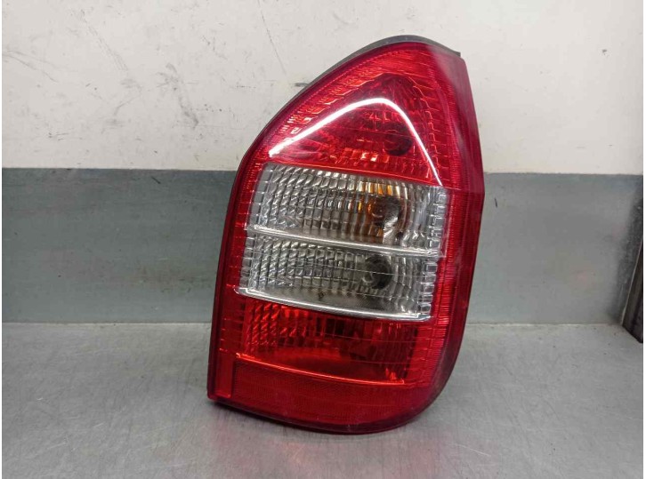 Recambio de piloto trasero derecho para opel zafira a elegance referencia OEM IAM 6223030  5 PUERTAS