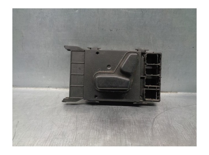 Recambio de mando asiento izquierdo para mercedes-benz clase m (w163) 2.7 cdi 20v cat referencia OEM IAM 0365458428 