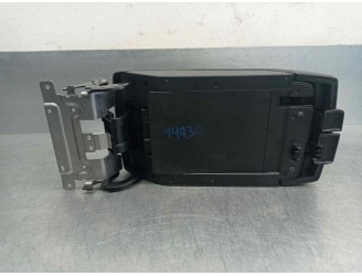 Recambio de apoyabrazos central para subaru legacy kombi/outback b14 2.0 diesel cat referencia OEM IAM 4271251 CESTA 11B