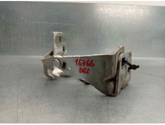 Door hinge replacement part for Nissan Primastar (X83) 1.9 dCi diesel cat OEM IAM reference 312082 312083 