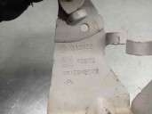 Door hinge replacement part for Nissan Primastar (X83) 1.9 dCi diesel cat OEM IAM reference 312082 312083 