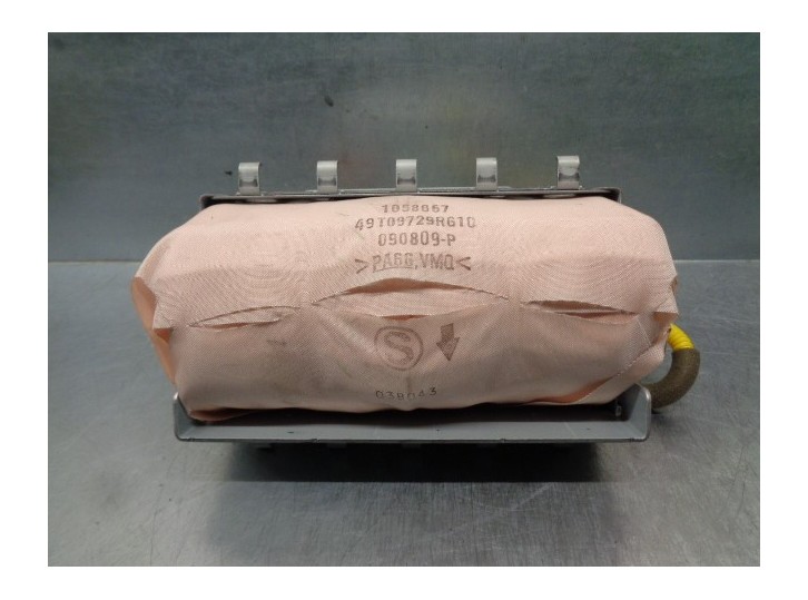 Replacement front right airbag for Subaru Legacy Kombi/Outback B14 2.0 Diesel CAT OEM IAM reference EZ5S0809 