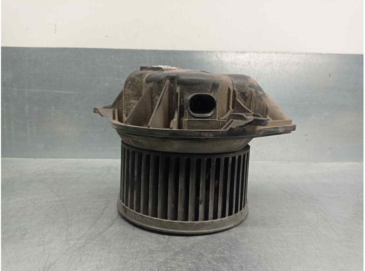 Recambio de motor calefaccion para nissan primastar (x83) 1.9 dci diesel cat referencia OEM IAM 2761400QAB  