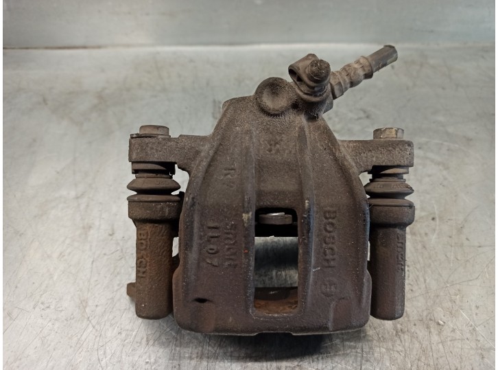 Recambio de pinza freno delantera derecha para smart micro compact car 0.8 referencia OEM IAM A4514210098  BOSCH