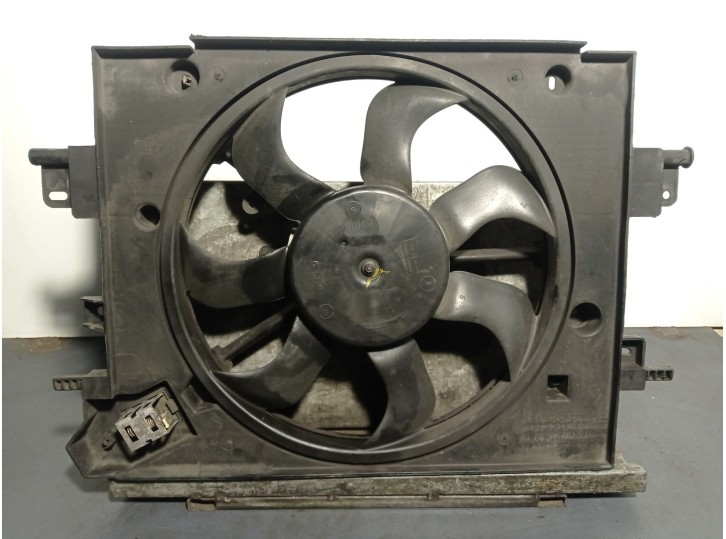 Recambio de electroventilador para dacia duster (hm_) 1.6 sce 115 (hmm1) referencia OEM IAM 214811626GR T908189 VALEO