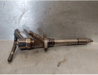 Replacement injector for Citroën C5 saloon 2.2 HDI FAP CAT (4HX / DW12ED4) OEM IAM reference 9637277980 0445110036 BOSCH