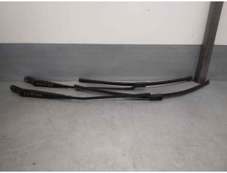 Recambio de brazo limpia delantero derecho para peugeot 5008 2.0 16v hdi fap cat (rhe / dw10cted4) referencia OEM IAM 9683098980