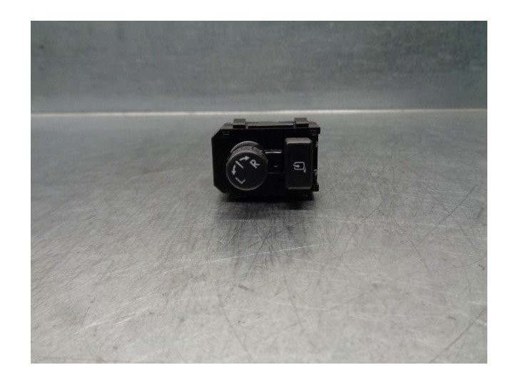 Recambio de mando retrovisor para subaru legacy kombi/outback b14 2.0 diesel cat referencia OEM IAM 83061AJ000  