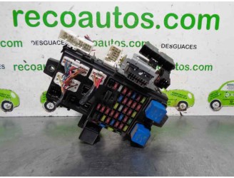 Recambio de caja reles / fusibles para hyundai santa fe (sm) 2.0 crdi cat referencia OEM IAM 9118826105 9540026501 