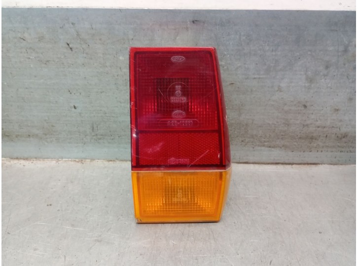 Recambio de piloto trasero derecho para ford fiesta berl./express referencia OEM IAM 77FG13A602AA 